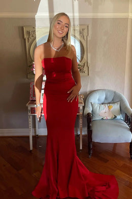 Formal Gown Hire | Black Tie Designer Dress Hire Perth | Kylies Kloset | Client wearing Abyss by Abby | Designer Dress Hire Perth | Kylies Kloset Perth.  Hire dresses for School Balls, Race Day or a Wedding Luxury Clutches and Headpieces also available to rent.