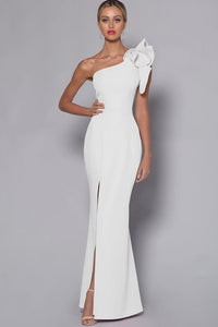 White Dress Hire, Rent designer dresses by BARIANO.  White Dress, Rent designer dresses, red carpet gowns, jumpsuits or playsuits from Australia's best designer dress rental destination.  Kylies Kloset - complimentary One on One Styling Consultation. School Ball Gown Hire and Rental, Perth.
